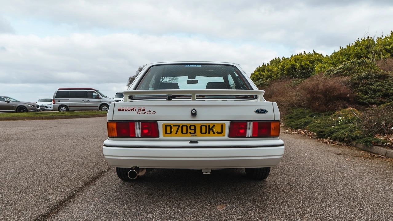 1987 Ford Escort - Image 7 of 31