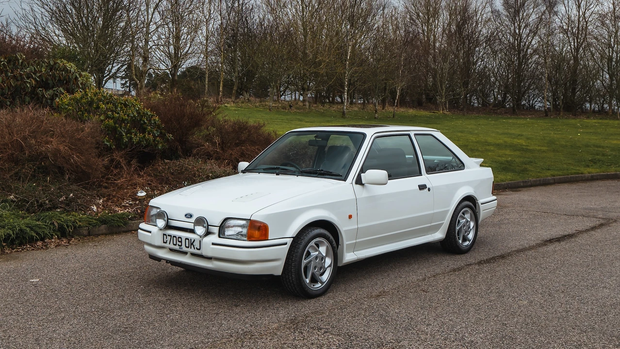 1987 Ford Escort - Image 12 of 31