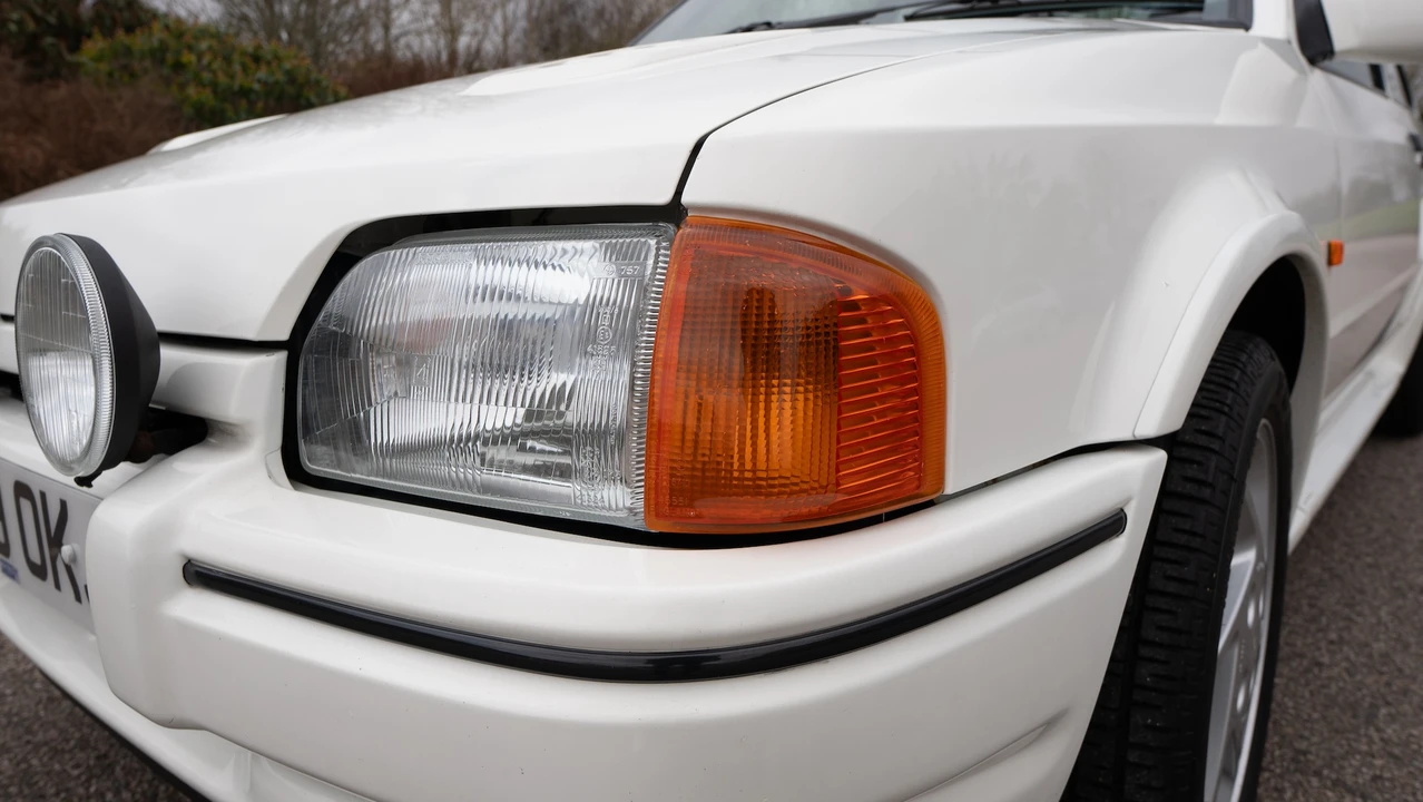 1987 Ford Escort - Image 16 of 31