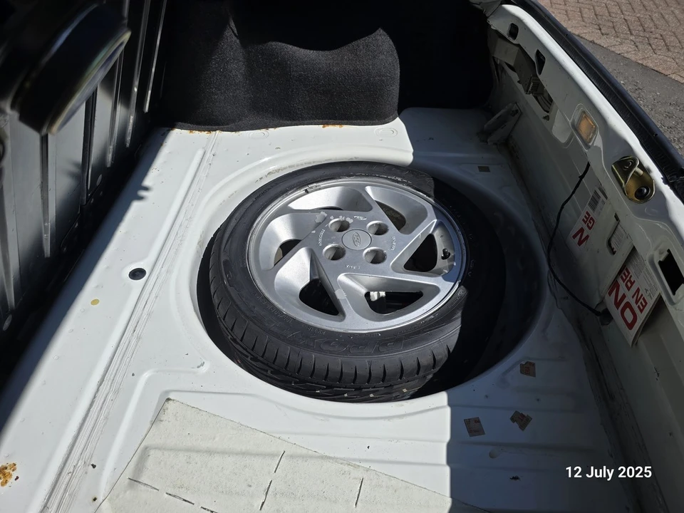 1987 Ford Escort - Image 23 of 30