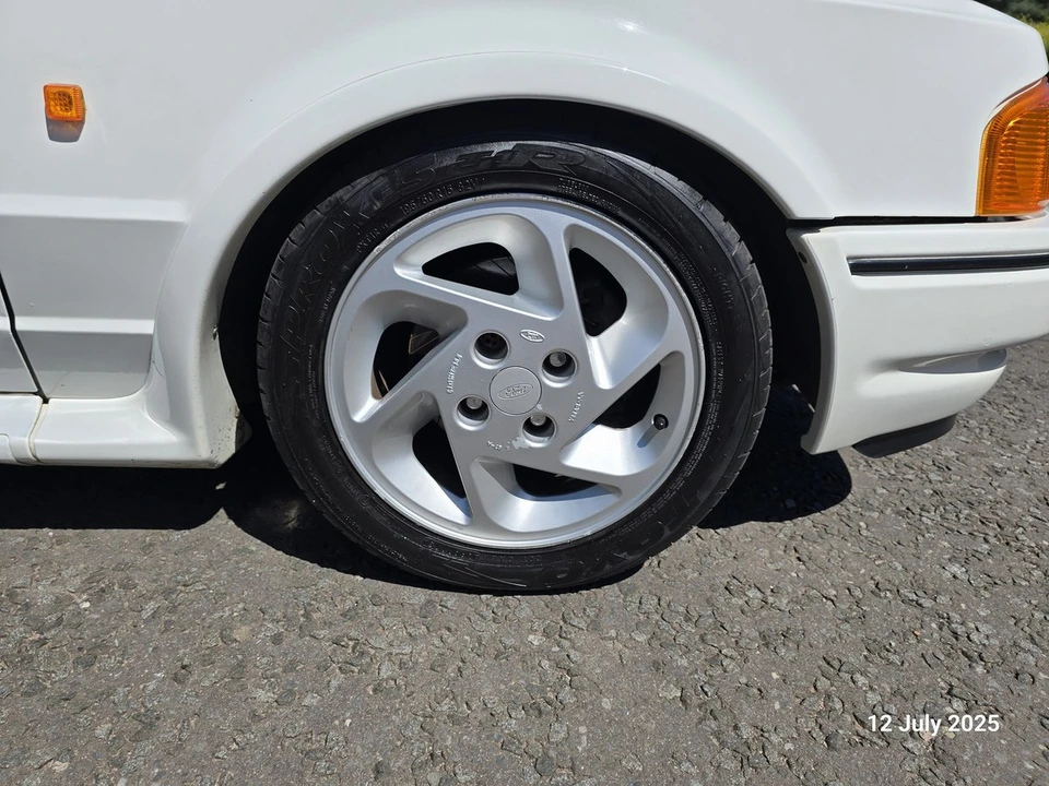 1987 Ford Escort - Image 9 of 30