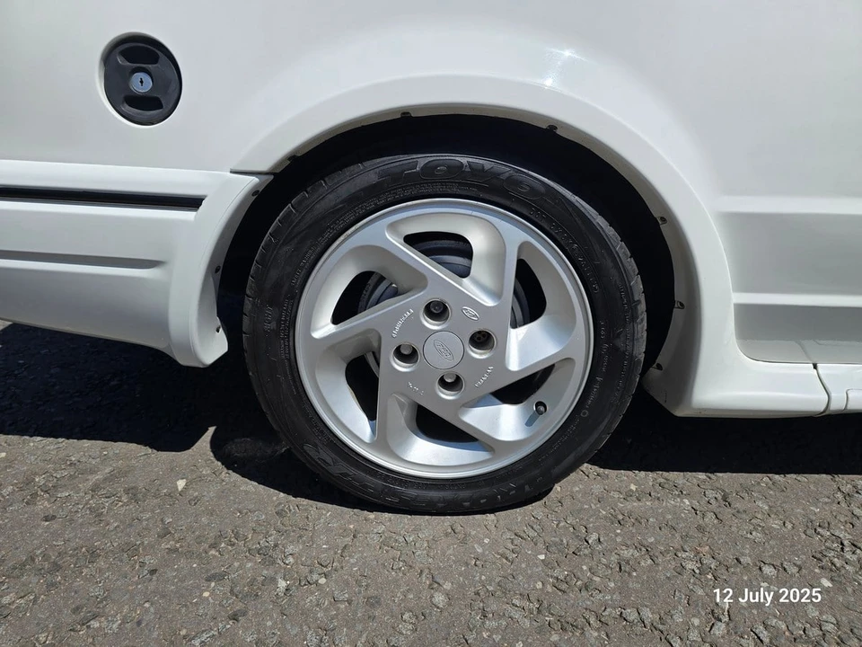 1987 Ford Escort - Image 10 of 30