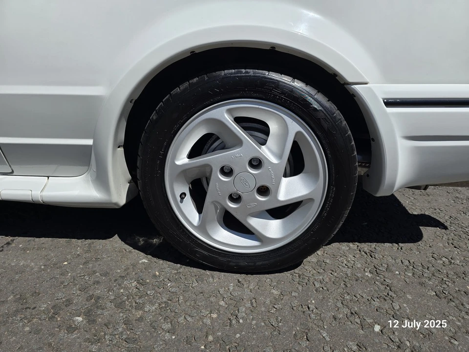 1987 Ford Escort - Image 12 of 30