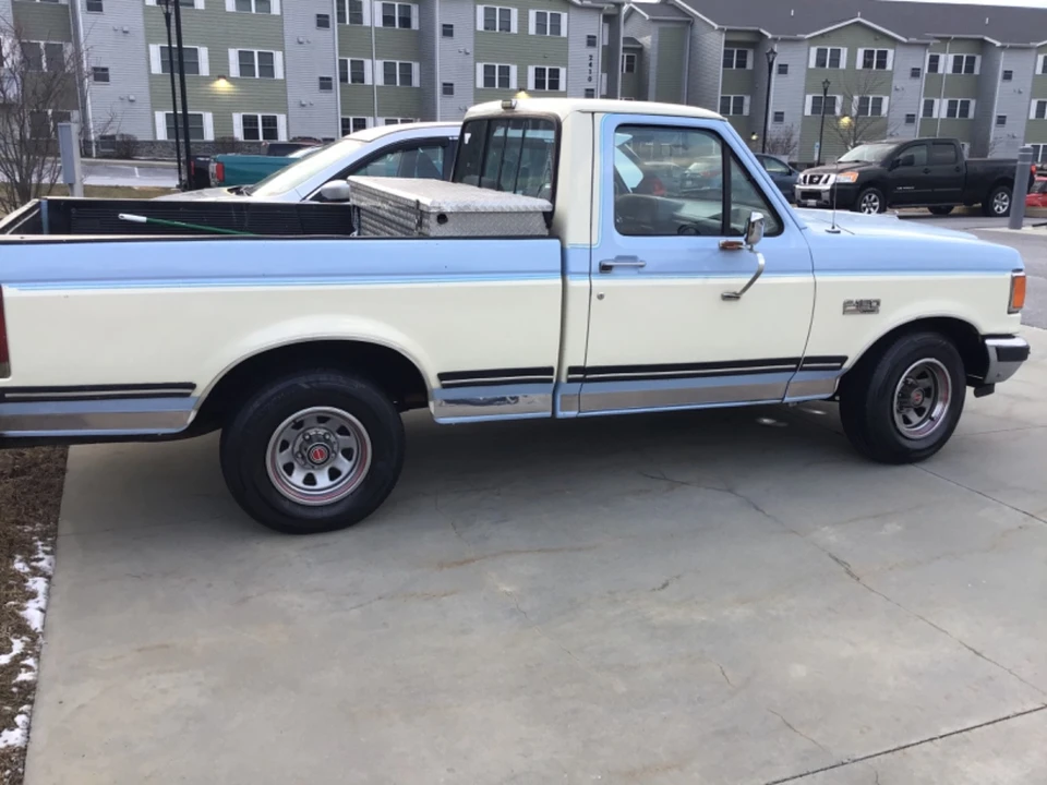 1987 Ford F-Series 8th Gen - Image 9 of 18