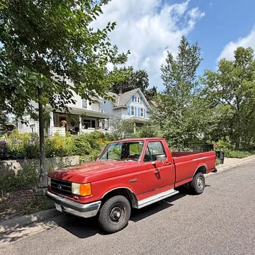 1987 Ford F-150 XL Pickup 2D 8 ft