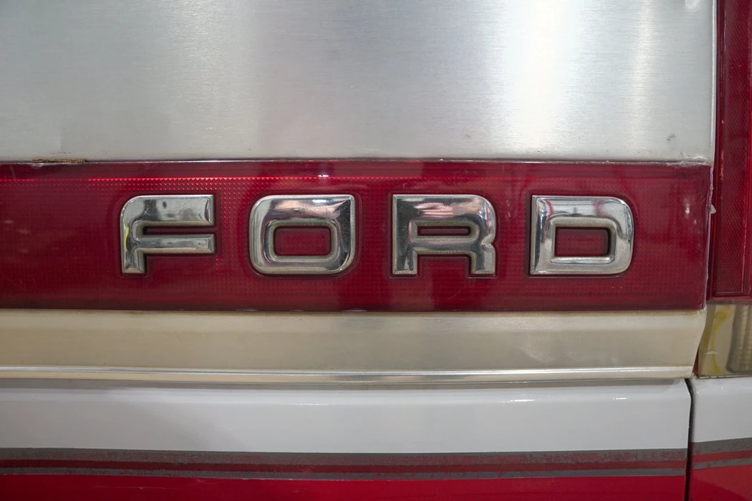 1987 Ford F-Series 8th Gen - Image 24 of 31