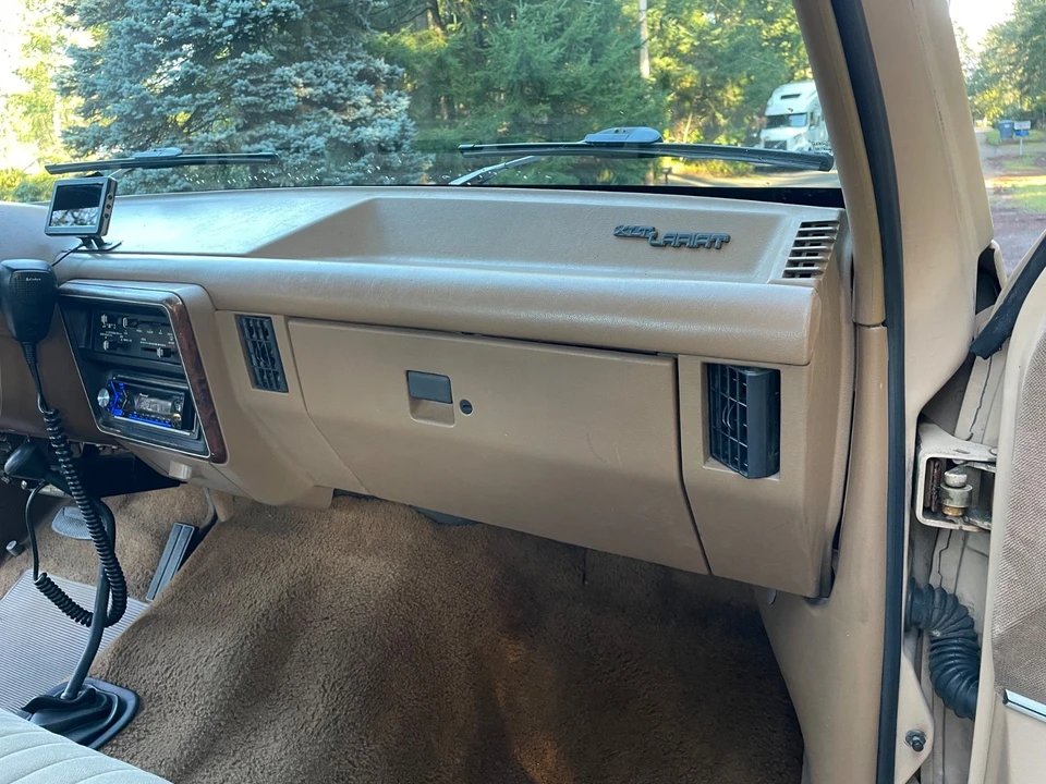 1987 Ford F-Series 8th Gen - Image 16 of 21