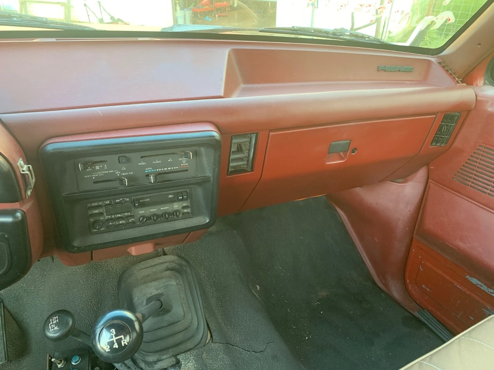 1987 Ford F-Series 8th Gen - Image 13 of 17
