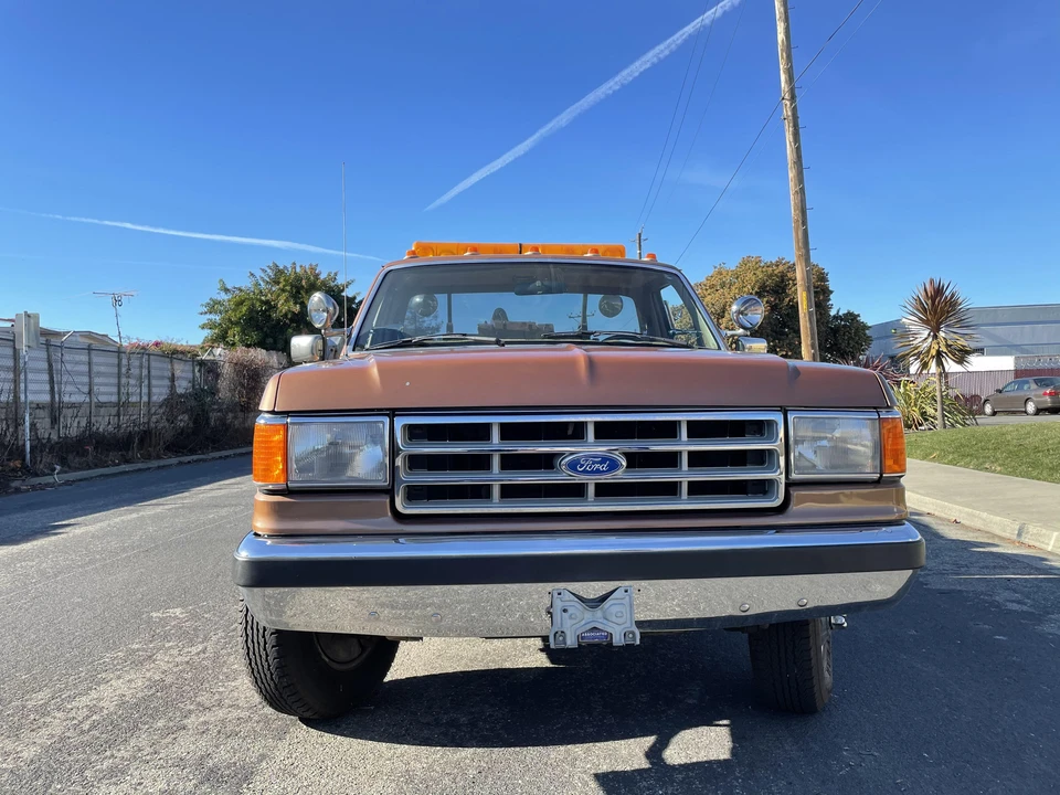 1987 Ford F-Series 8th Gen - Image 2 of 30