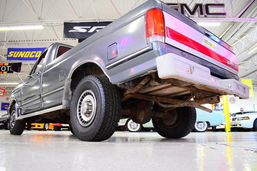 1987 Ford F-Series 8th Gen - Image 17 of 20