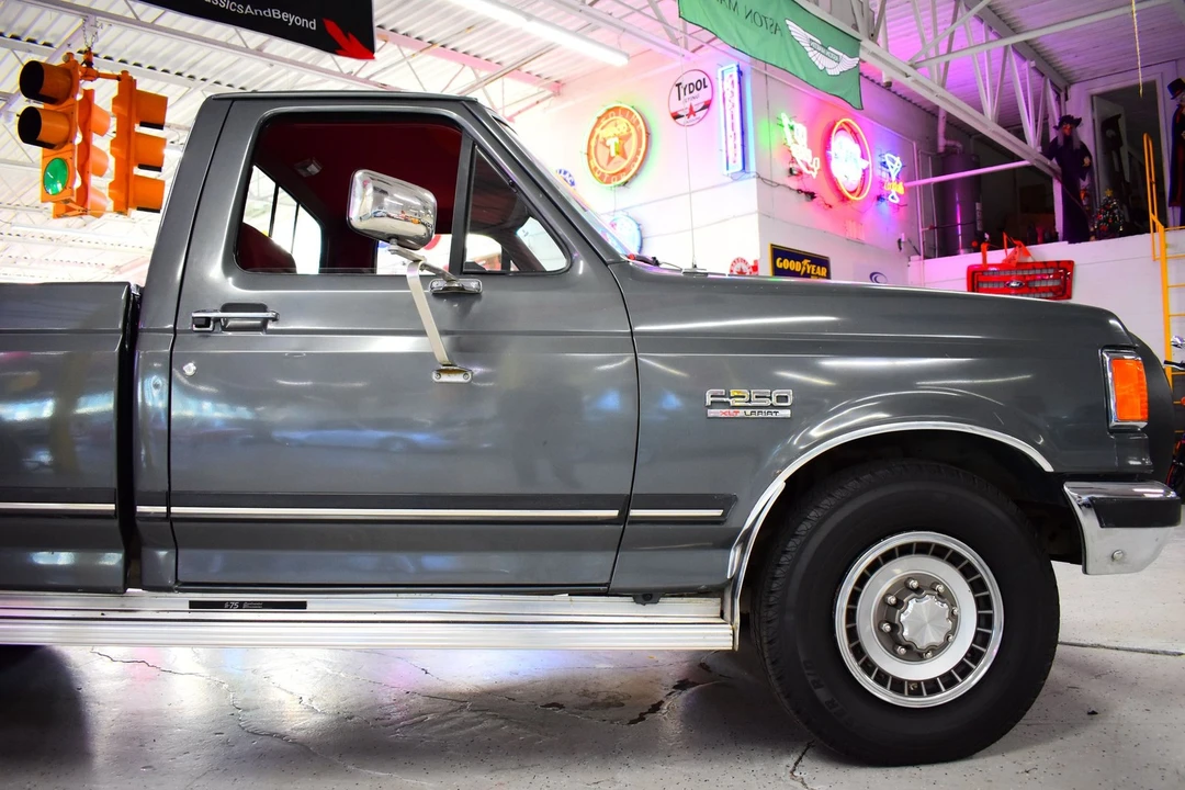 1987 Ford F-Series 8th Gen - Image 8 of 20