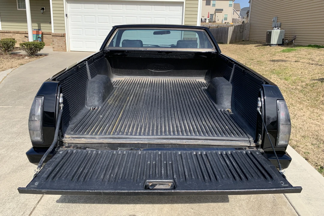 1987 Ford Falcon - Image 5 of 29