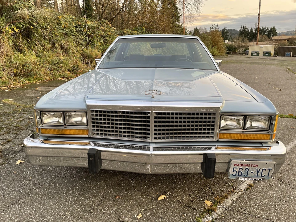 1987 Ford LTD - Image 5 of 31