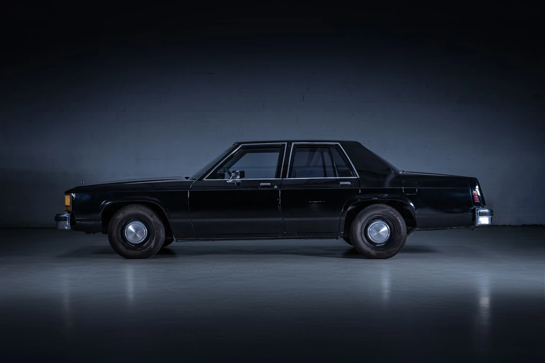 1987 Ford Crown Victoria - Image 9 of 31