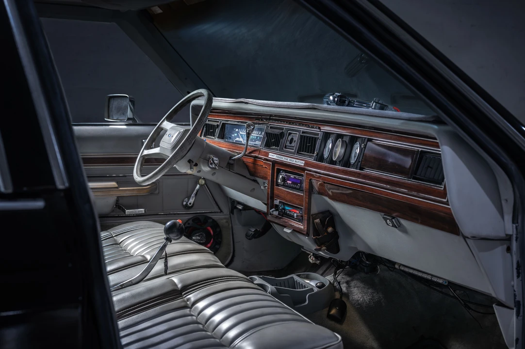 1987 Ford Crown Victoria - Image 14 of 31