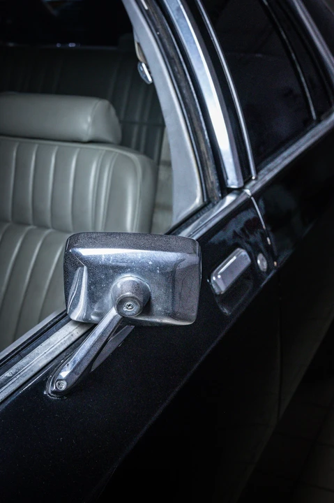 1987 Ford Crown Victoria - Image 24 of 31