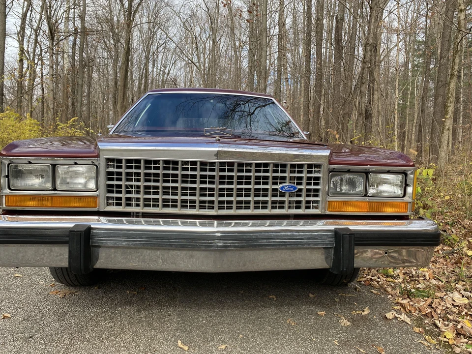 1987 Ford Country Squire - Image 6 of 31