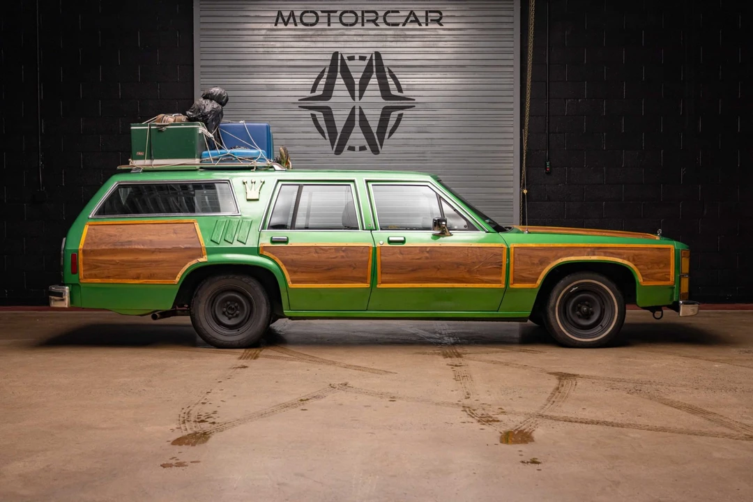 1987 Ford Country Squire - Image 5 of 11