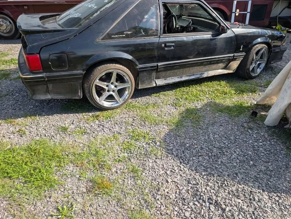 1987 Ford Mustang 3rd Gen - Image 2 of 3