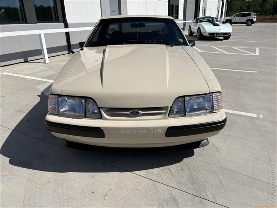 1987 Ford Mustang 3rd Gen - Image 20 of 31
