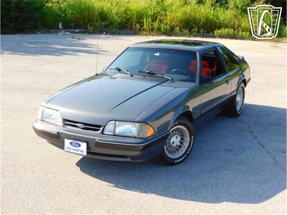 1987 Ford Mustang 3rd Gen - Image 4 of 31