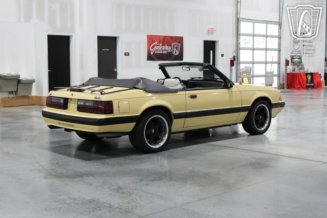 1987 Ford Mustang 3rd Gen - Image 5 of 12