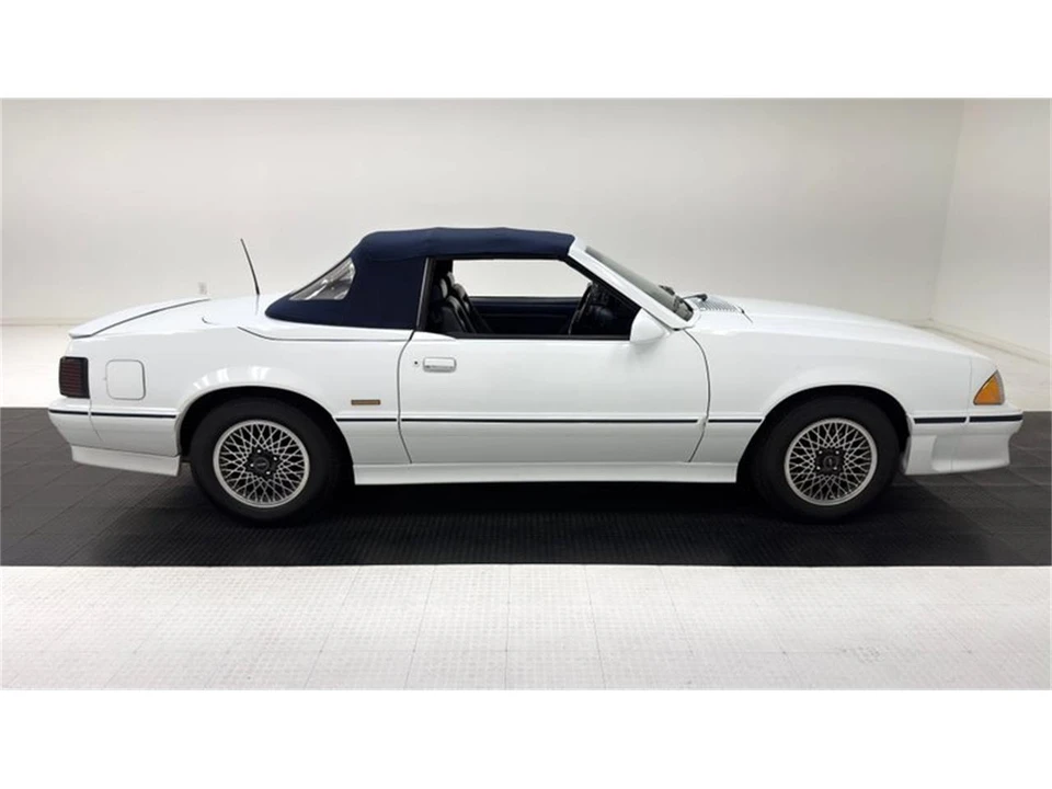 1987 Ford Mustang - Image 9 of 31