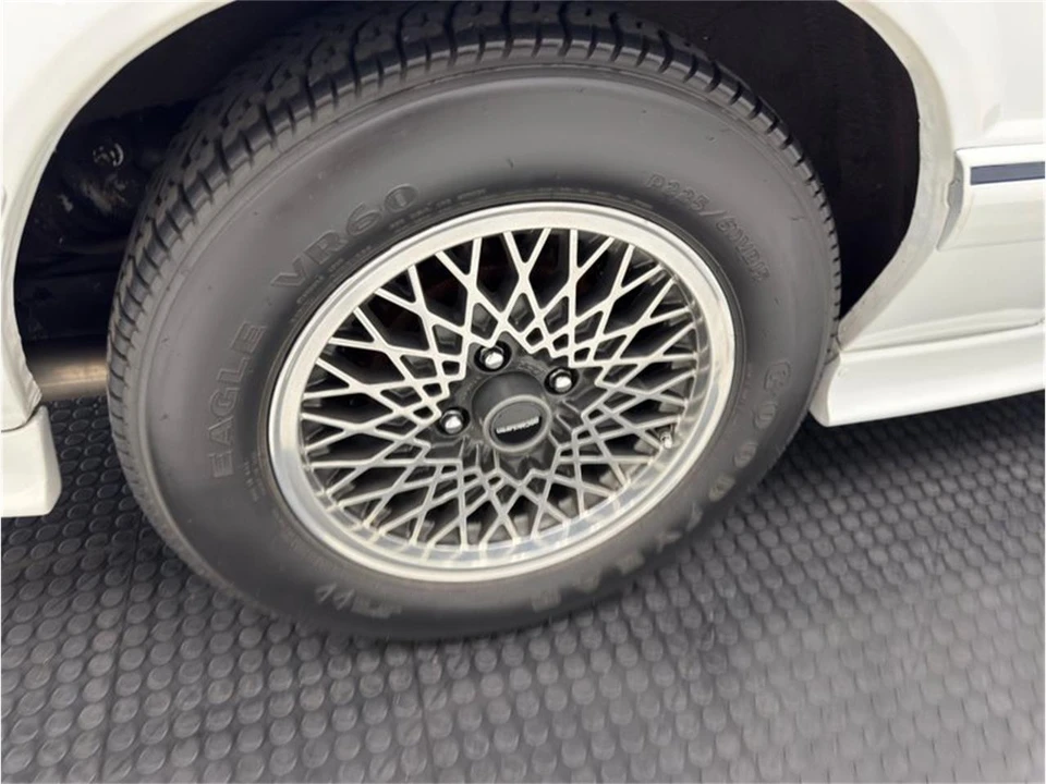 1987 Ford Mustang - Image 25 of 31