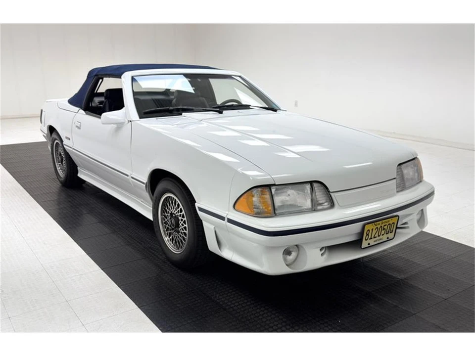 1987 Ford Mustang - Image 10 of 31