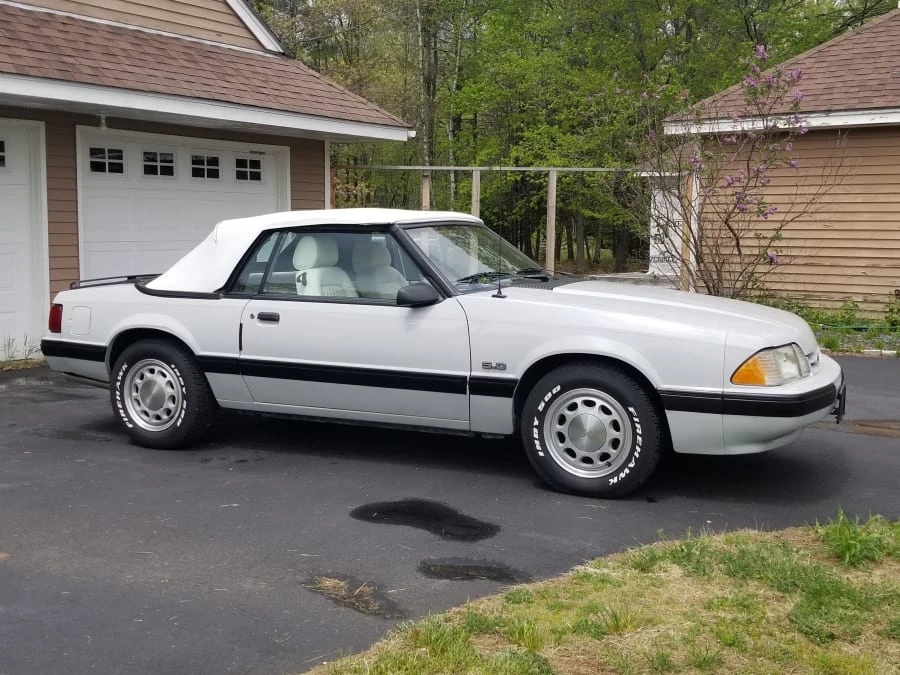 1987 Ford Mustang 3rd Gen - Image 2 of 8