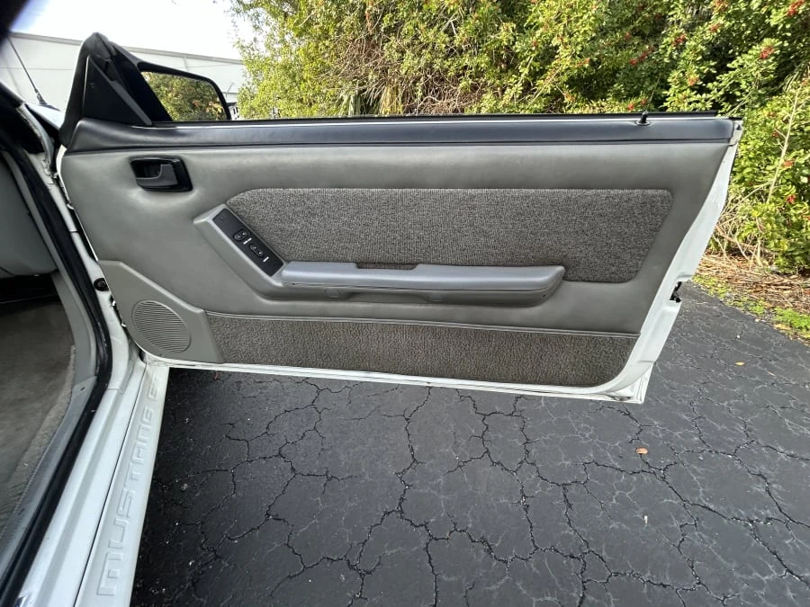 1987 Ford Mustang 3rd Gen - Image 26 of 31