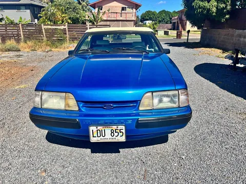 1987 Ford Mustang Convertible 2D