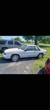 1987 Ford Mustang Coupe 2D