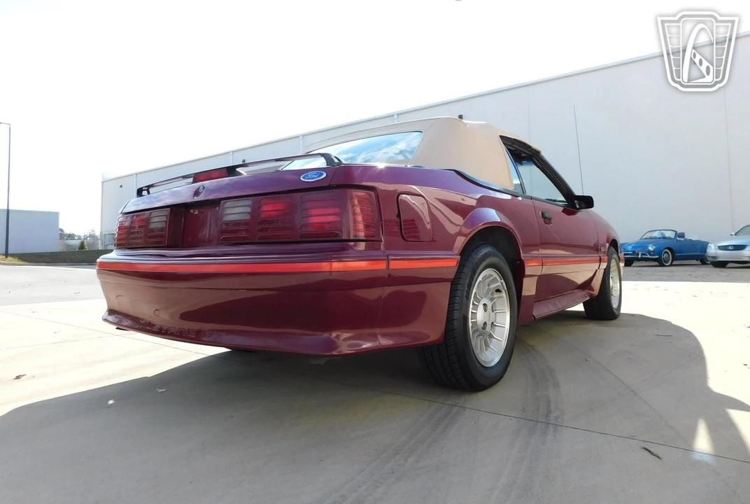1987 Ford Mustang GT 3rd Gen - Image 25 of 31