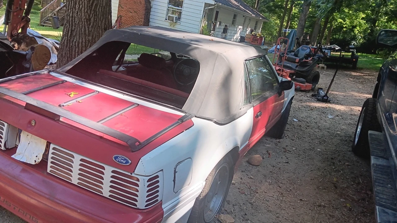 1987 Ford Mustang GT 3rd Gen - Image 10 of 11