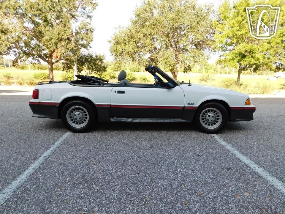 1987 Ford Mustang GT 3rd Gen - Image 4 of 12