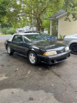1987 Ford Mustang GT Convertible 2D