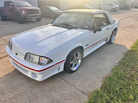 1987 Ford Mustang GT Convertible 2D