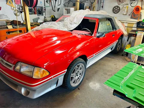 1987 Ford Mustang GT Convertible 2D