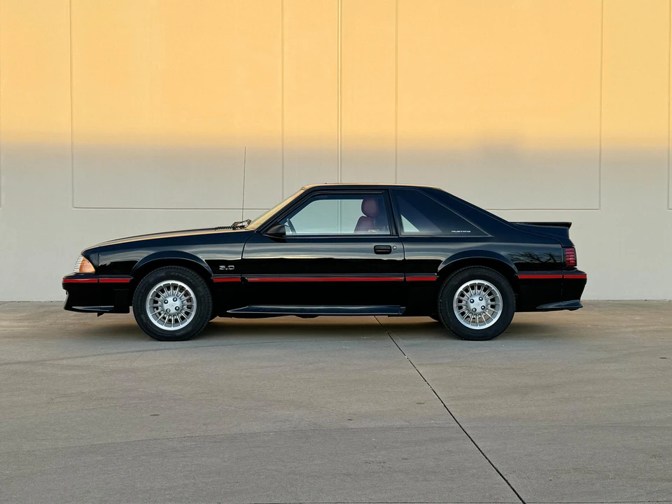 1987 Ford Mustang GT 3rd Gen - Image 22 of 31