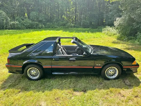 1987 Ford Mustang GT Hatchback 2D
