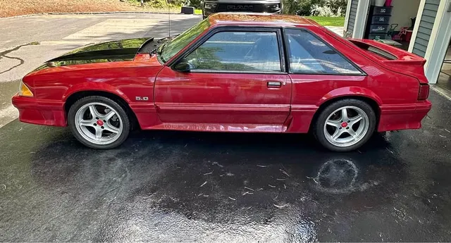 1987 Ford Mustang GT Hatchback 2D