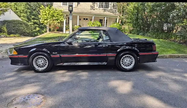 1987 Ford Mustang GT Convertible