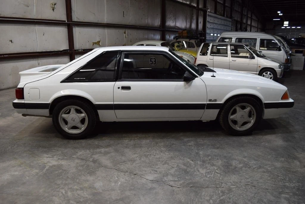 1987 Ford Mustang 3rd Gen - Image 9 of 28