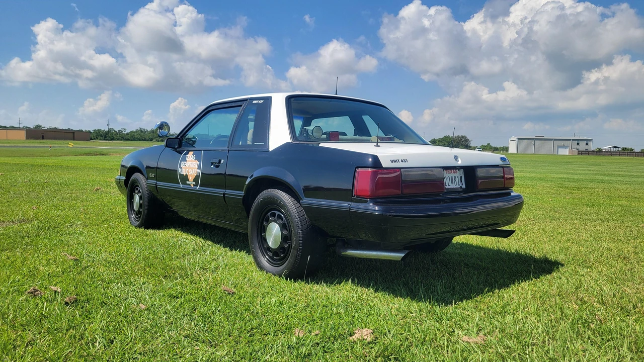 1987 Ford Mustang 3rd Gen - Image 26 of 31