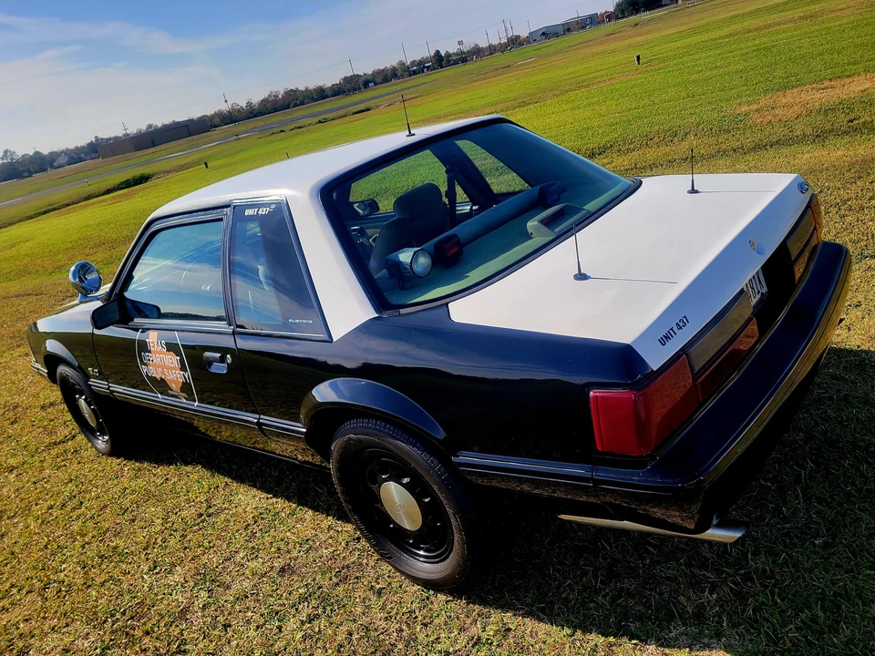 1987 Ford Mustang 3rd Gen - Image 14 of 31