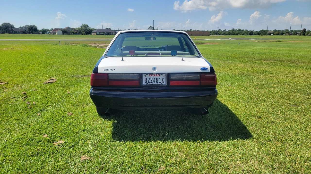 1987 Ford Mustang 3rd Gen - Image 29 of 31