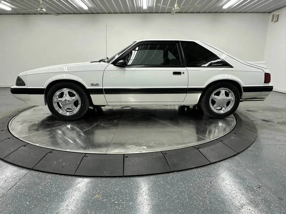1987 Ford Mustang 3rd Gen - Image 24 of 31