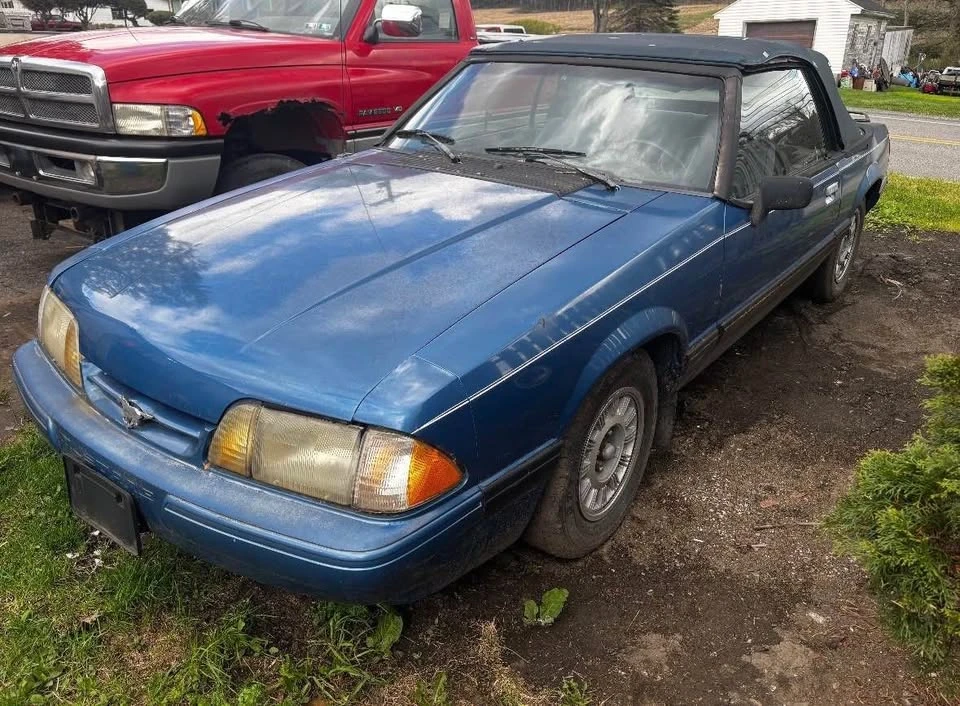 1987 Ford Mustang 3rd Gen - Image 2 of 4