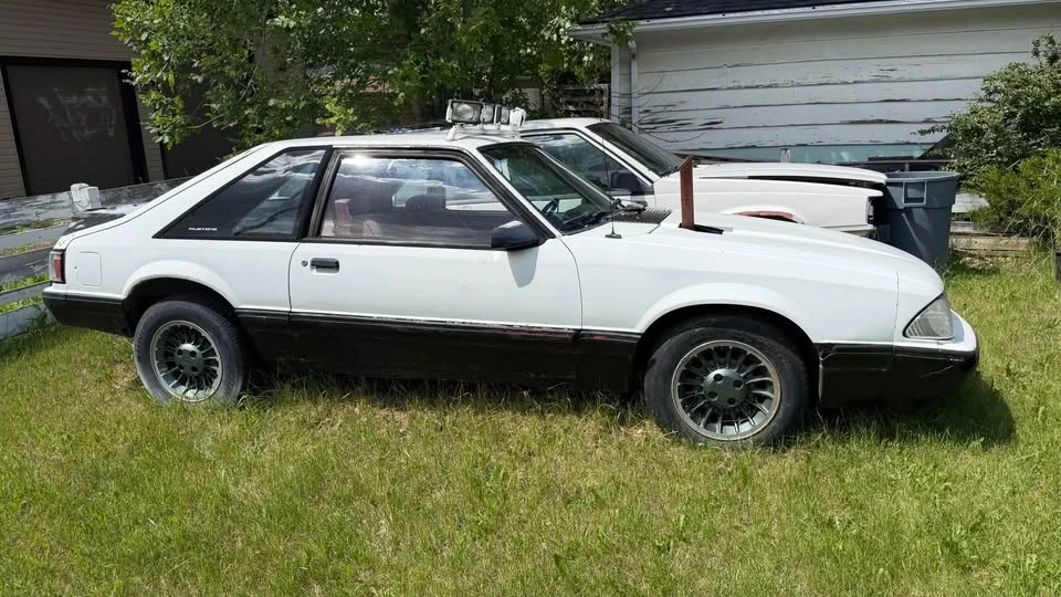 1987 Ford Mustang 3rd Gen - Image 2 of 20